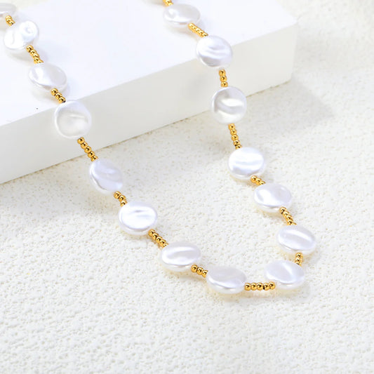 Elegant Plastic Pearl Necklace